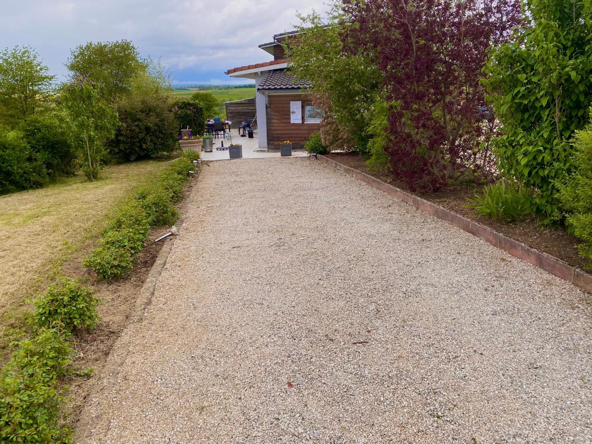 La Maison De Jeanne Holiday home Chateney